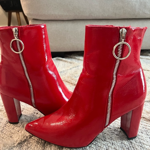 Red Chunky Heel Ankle Boots - Picture 11 of 13